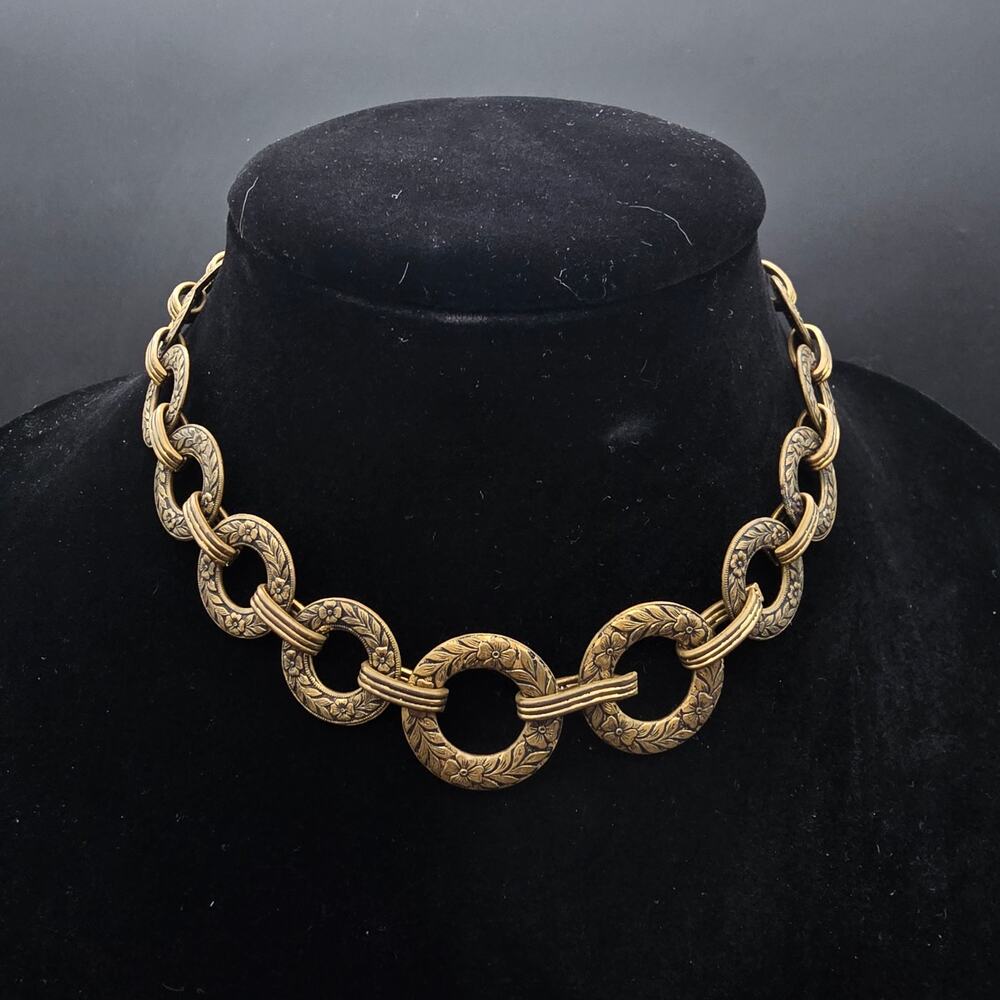 Vintage Floral Leaf Embossed Collar Choker Necklace Bronze Tone